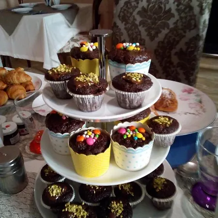 Ohana Nocleg ze śniadaniem 3*