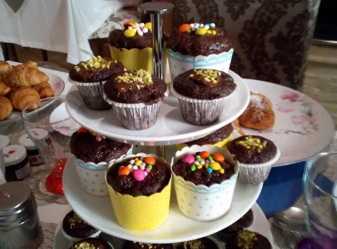 Ohana Bed & Breakfast 3*