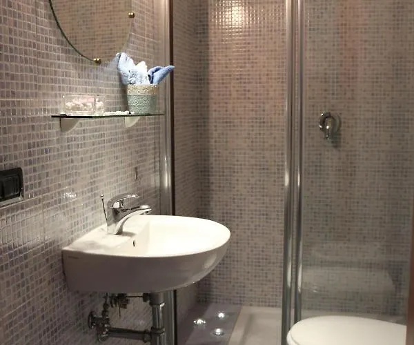 Ohana Bed & Breakfast 3*